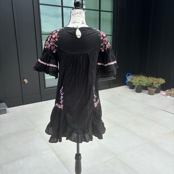 🌸 Boho Floral Embroidered Tunic Dress – XS 🌸 - Picture 3 of 6